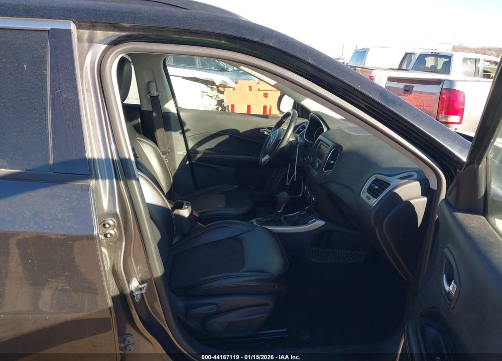 2018 JEEP COMPASS LATITUDE 4X4 VIN: 3C4NJDBBXJT281933