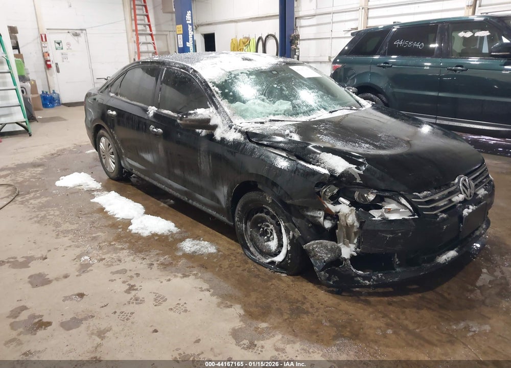 2015 VOLKSWAGEN PASSAT 1.8T S VIN: 1VWAS7A3XFC010183