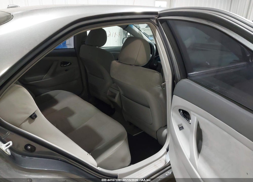 2011 TOYOTA CAMRY LE VIN: 4T1BF3EK0BU764392