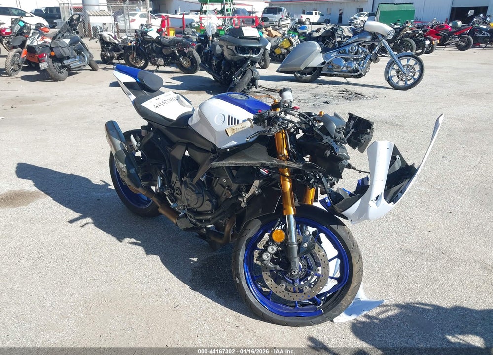 2025 YAMAHA YZFR7 VIN: JYARM38E5SA016782