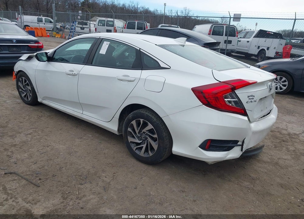 2018 HONDA CIVIC EX VIN: 2HGFC2F7XJH530637