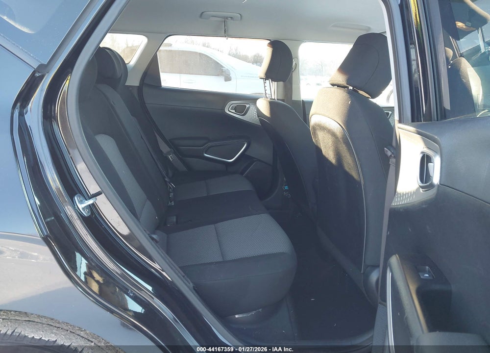 2020 KIA SOUL LX VIN: KNDJ23AU0L7709752