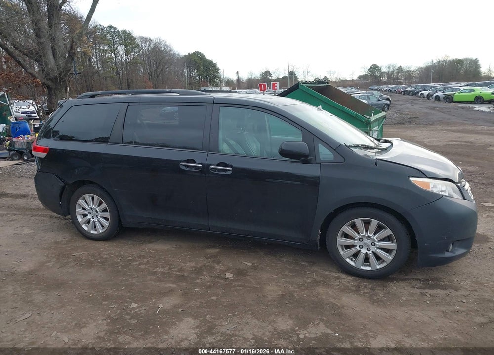 2013 TOYOTA SIENNA XLE 7 PASSENGER VIN: 5TDDK3DC8DS056286