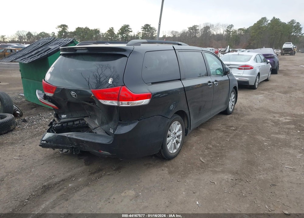 2013 TOYOTA SIENNA XLE 7 PASSENGER VIN: 5TDDK3DC8DS056286