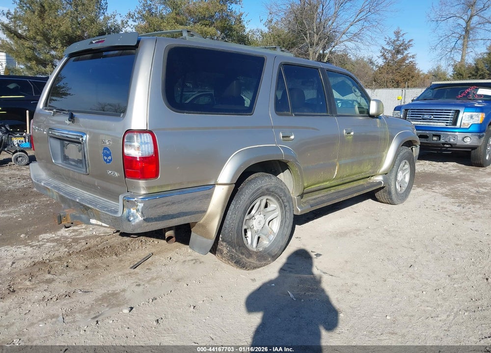 2002 TOYOTA 4RUNNER SR5 V6 VIN: JT3GN86R020240824