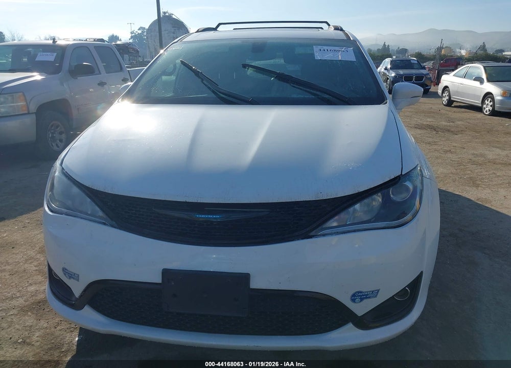 2020 CHRYSLER PACIFICA HYBRID LIMITED VIN: 2C4RC1N75LR257739