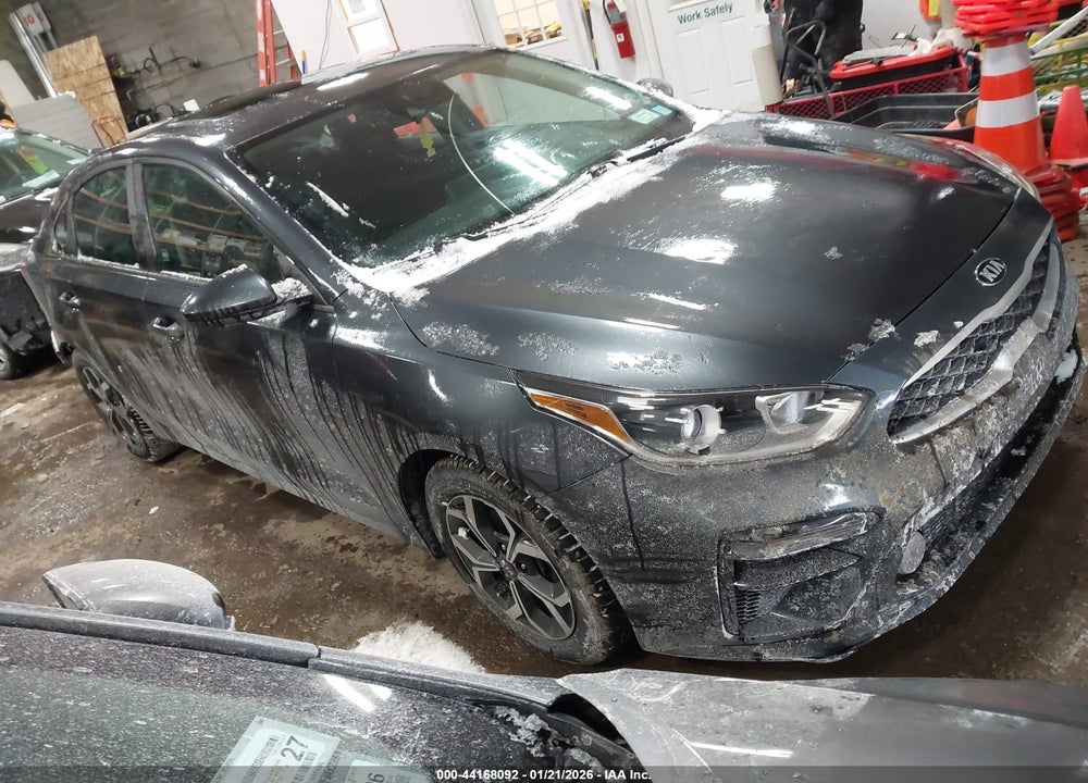2019 KIA FORTE LXS VIN: 3KPF24AD1KE110143