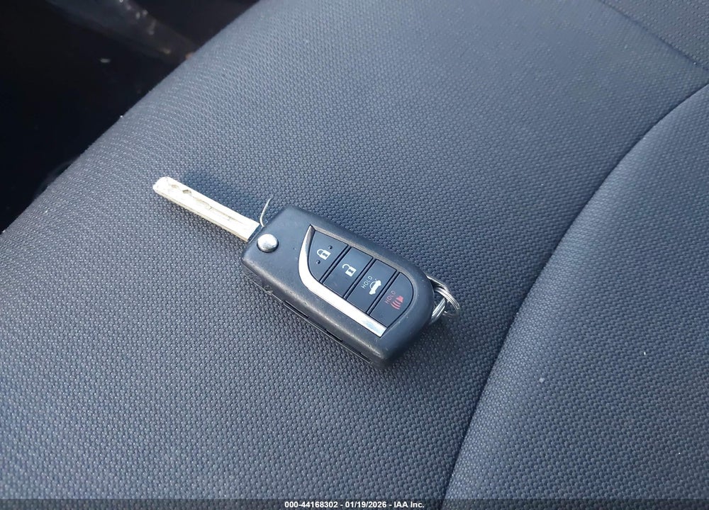 2021 TOYOTA COROLLA LE VIN: 5YFEPMAE3MP224345