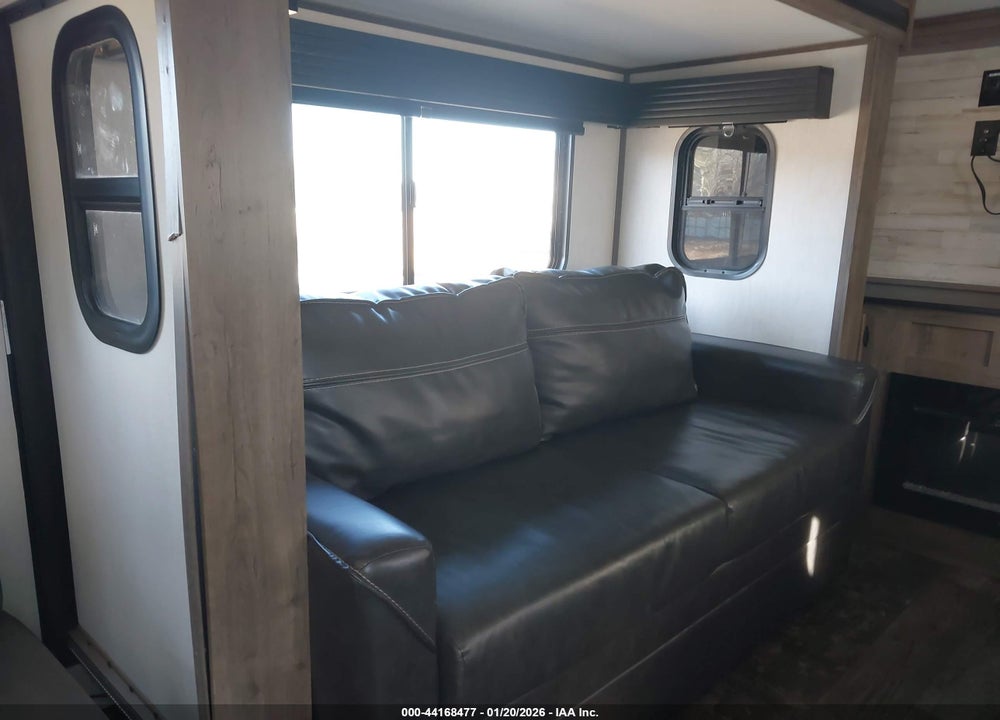 2022 FOREST RIVER SABRE VIN: 5ZT3SR2B4N6109753