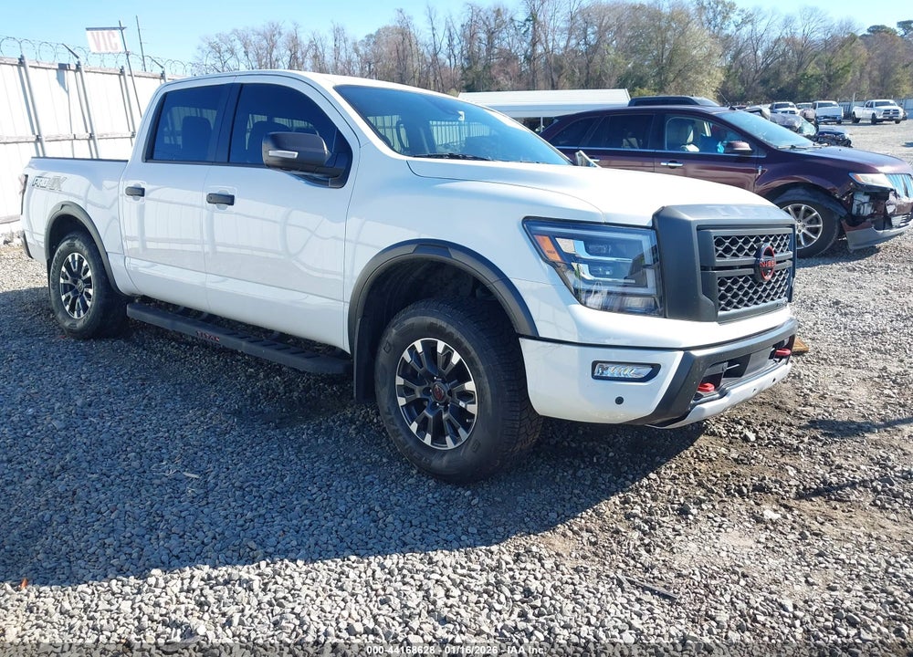 2024 NISSAN TITAN PRO-4X 4X4 VIN: 1N6AA1ED8RN100010