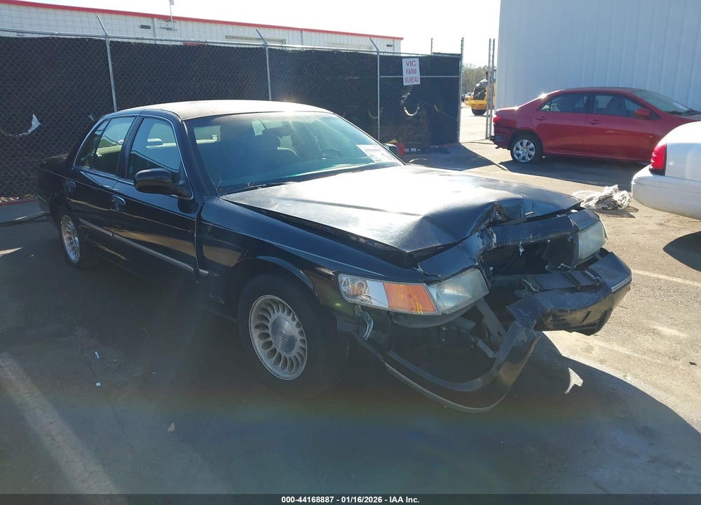 2002 MERCURY GRAND MARQUIS GS VIN: 2MEFM74W12X624317