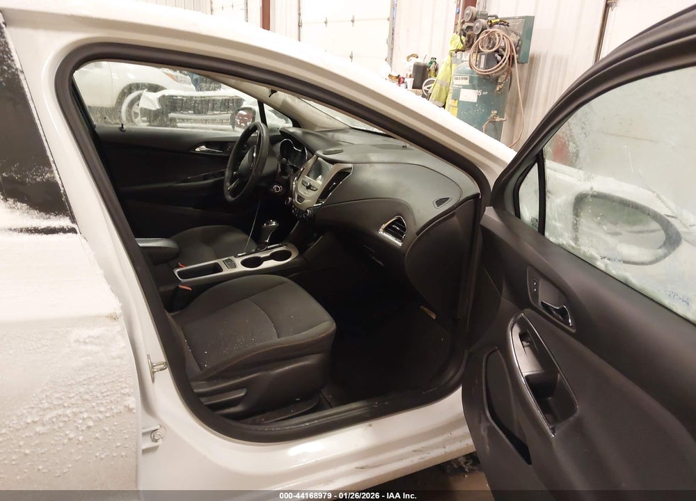 2017 CHEVROLET CRUZE LS AUTO VIN: 1G1BC5SM2H7231636