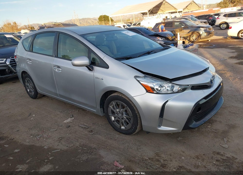 2017 TOYOTA PRIUS V VIN: JTDZN3EU0HJ057388