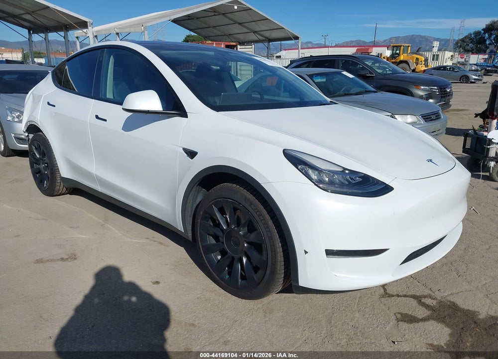 2023 TESLA MODEL Y AWD/LONG RANGE DUAL MOTOR ALL-WHEEL DRIVE VIN: 7SAYGDEE2PA051411