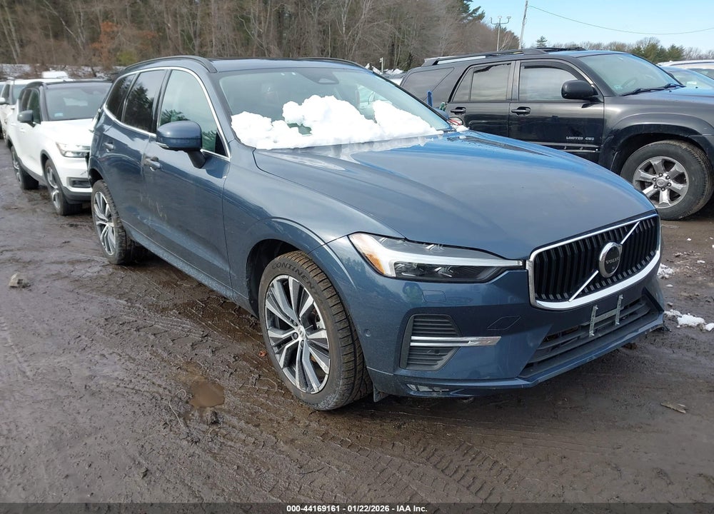 2022 VOLVO XC60 B5 MOMENTUM VIN: YV4L12RK2N1972868