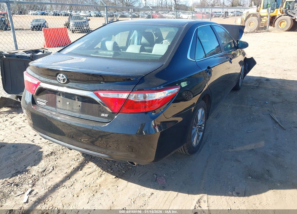 2015 TOYOTA CAMRY SE VIN: 4T1BF1FK3FU966202