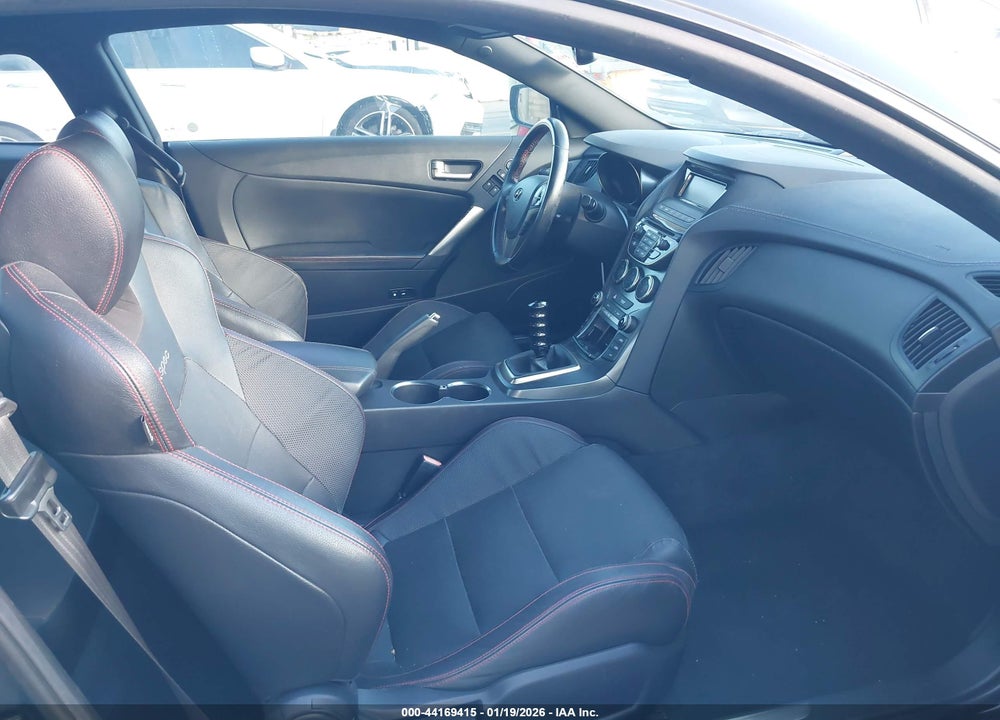 2015 HYUNDAI GENESIS 3.8 R-SPEC VIN: KMHHU6KJ8FU128631