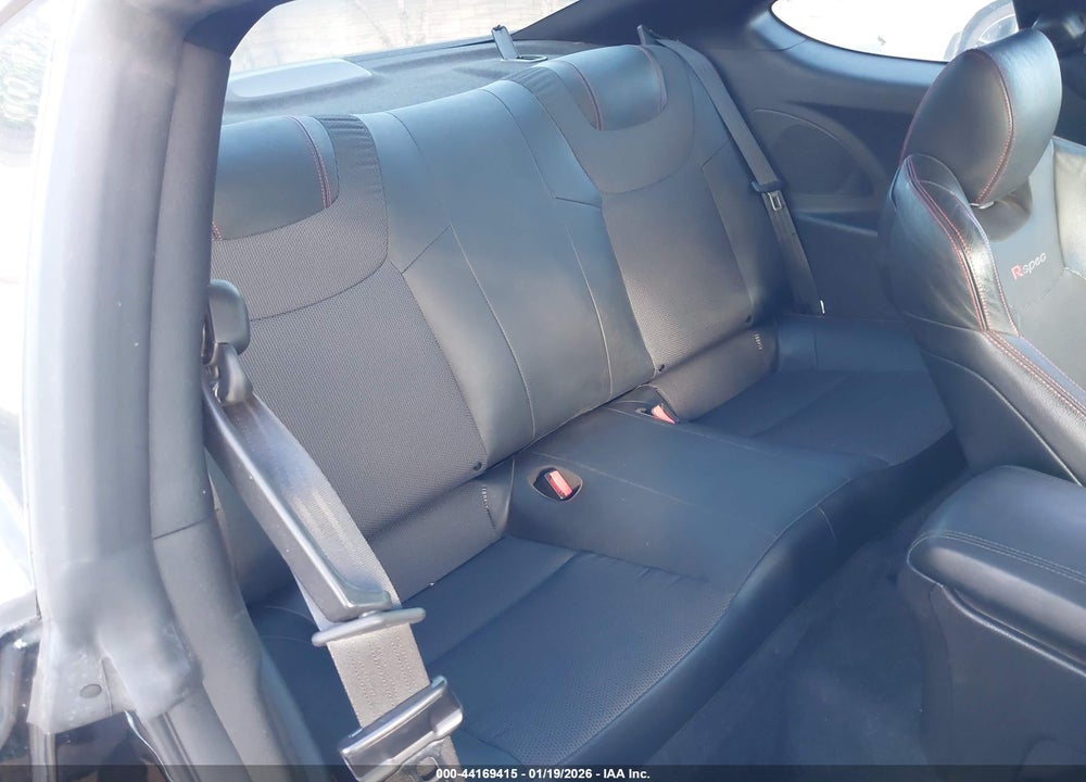 2015 HYUNDAI GENESIS 3.8 R-SPEC VIN: KMHHU6KJ8FU128631