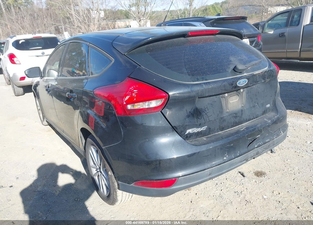 2018 FORD FOCUS SE VIN: 1FADP3K27JL227107