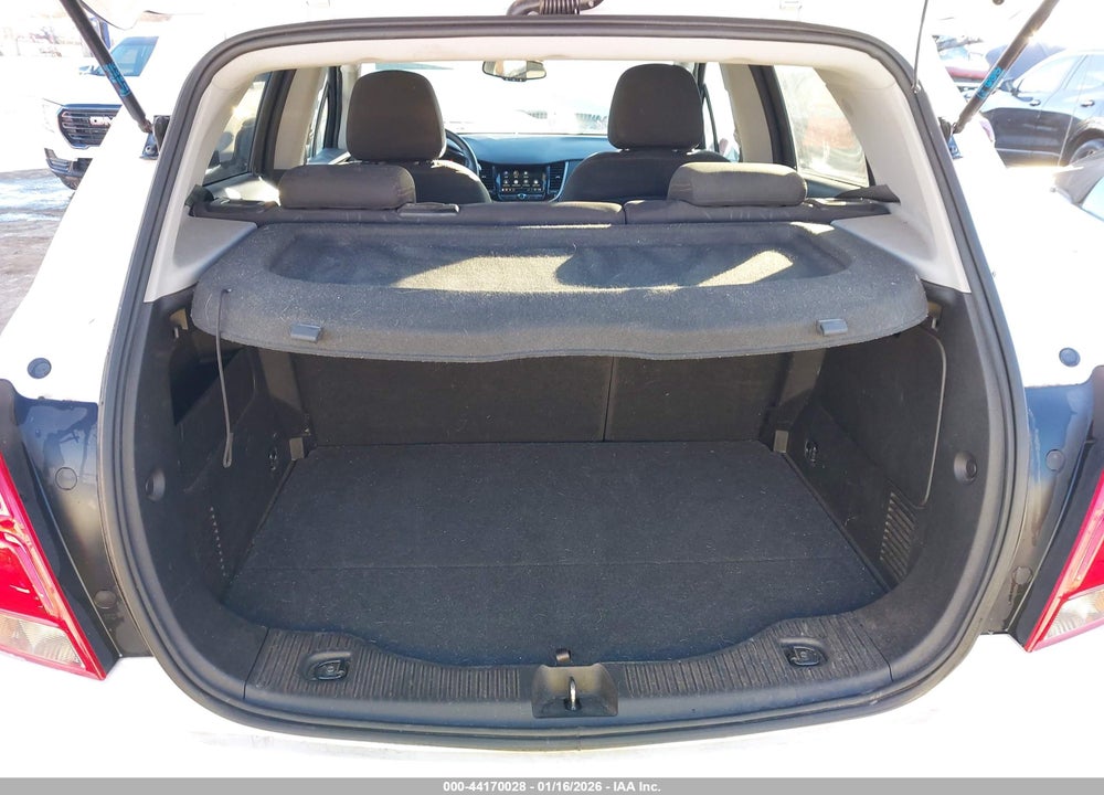 2019 CHEVROLET TRAX LT VIN: 3GNCJLSB6KL160245