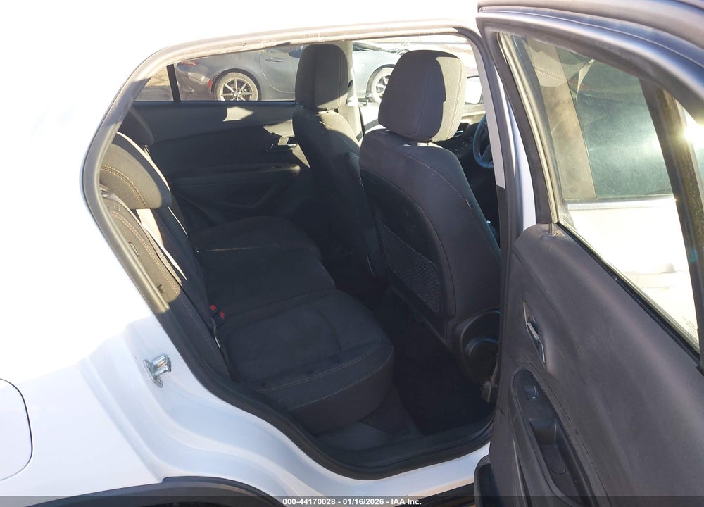 2019 CHEVROLET TRAX LT VIN: 3GNCJLSB6KL160245