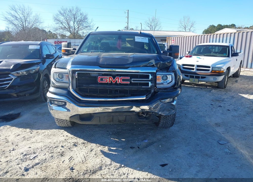2017 GMC SIERRA 1500 SLE VIN: 3GTU1MEC0HG260821