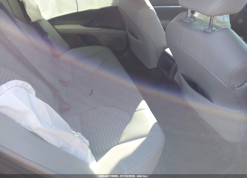 2020 TOYOTA CAMRY SE VIN: 4T1G11AK1LU973561