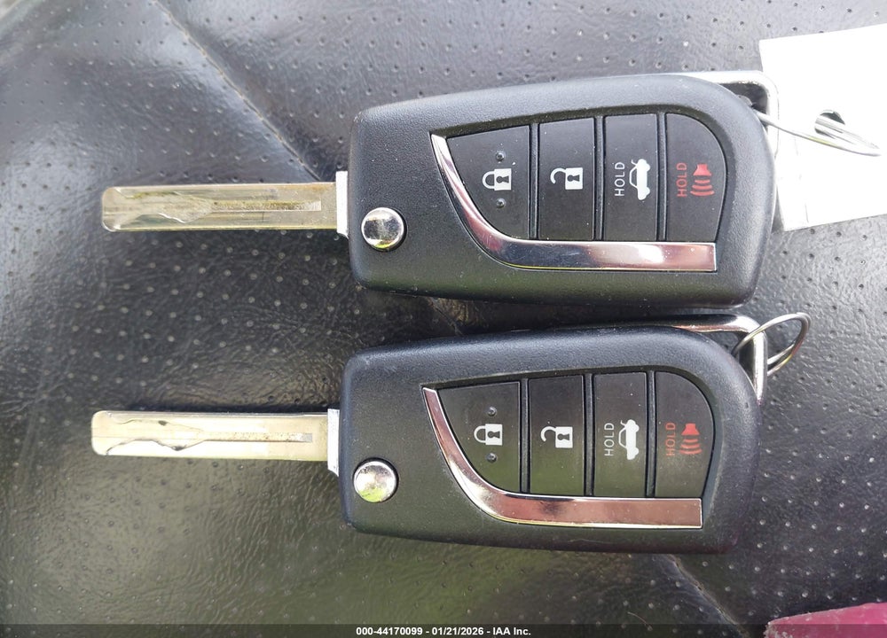 2020 TOYOTA CAMRY SE VIN: 4T1G11AK1LU973561