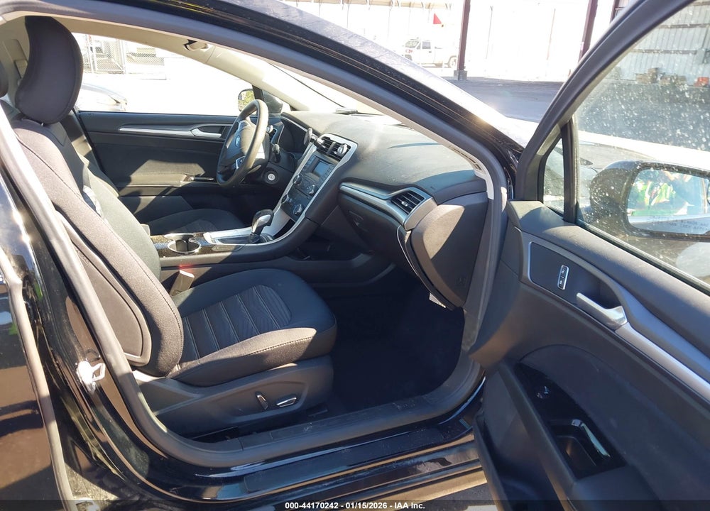 2016 FORD FUSION SE VIN: 3FA6P0H70GR244044