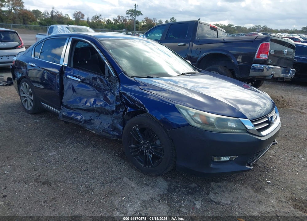 2015 HONDA ACCORD SPORT VIN: 1HGCR2F58FA262371
