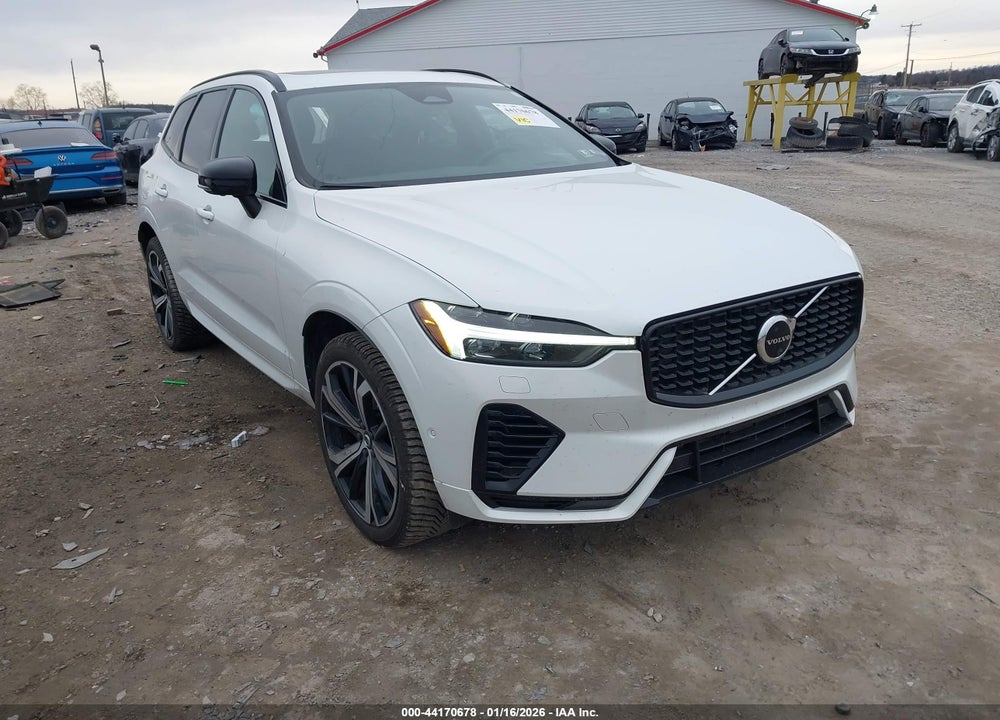 2022 VOLVO XC60 RECHARGE PLUG-IN HYBRID T8 R-DESIGN VIN: YV4BR0DMXN1946407