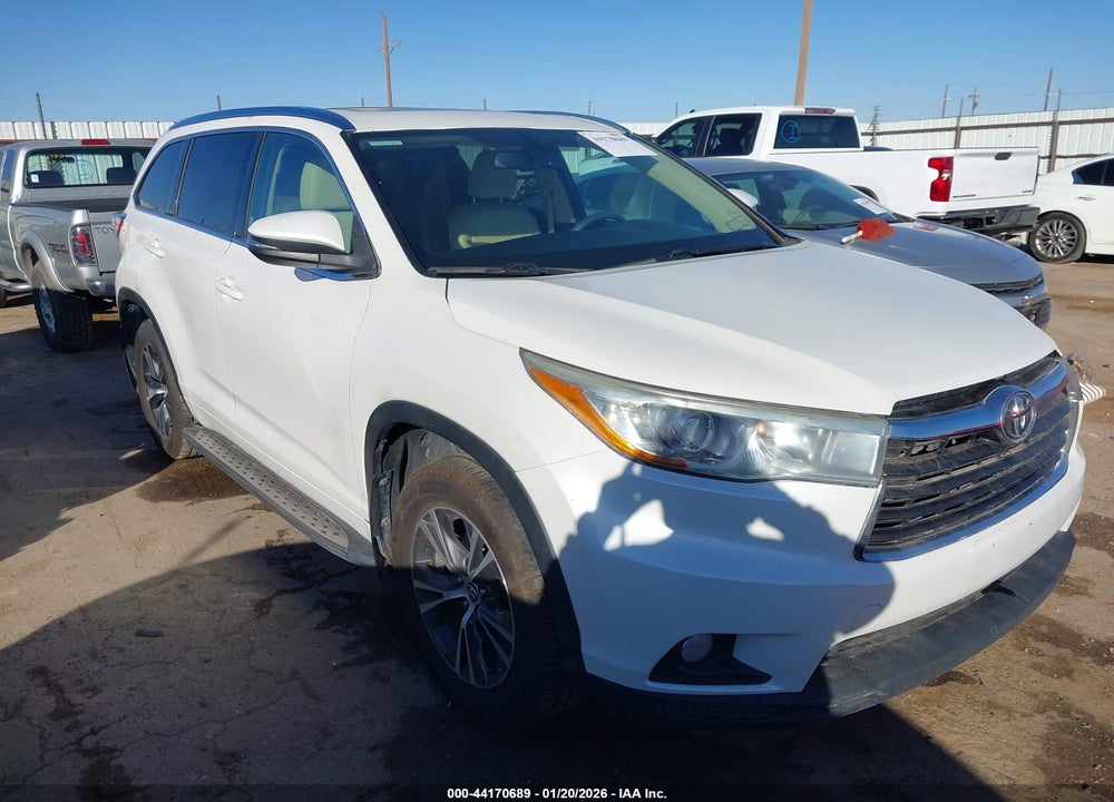 2016 TOYOTA HIGHLANDER XLE V6 VIN: 5TDKKRFH2GS141857