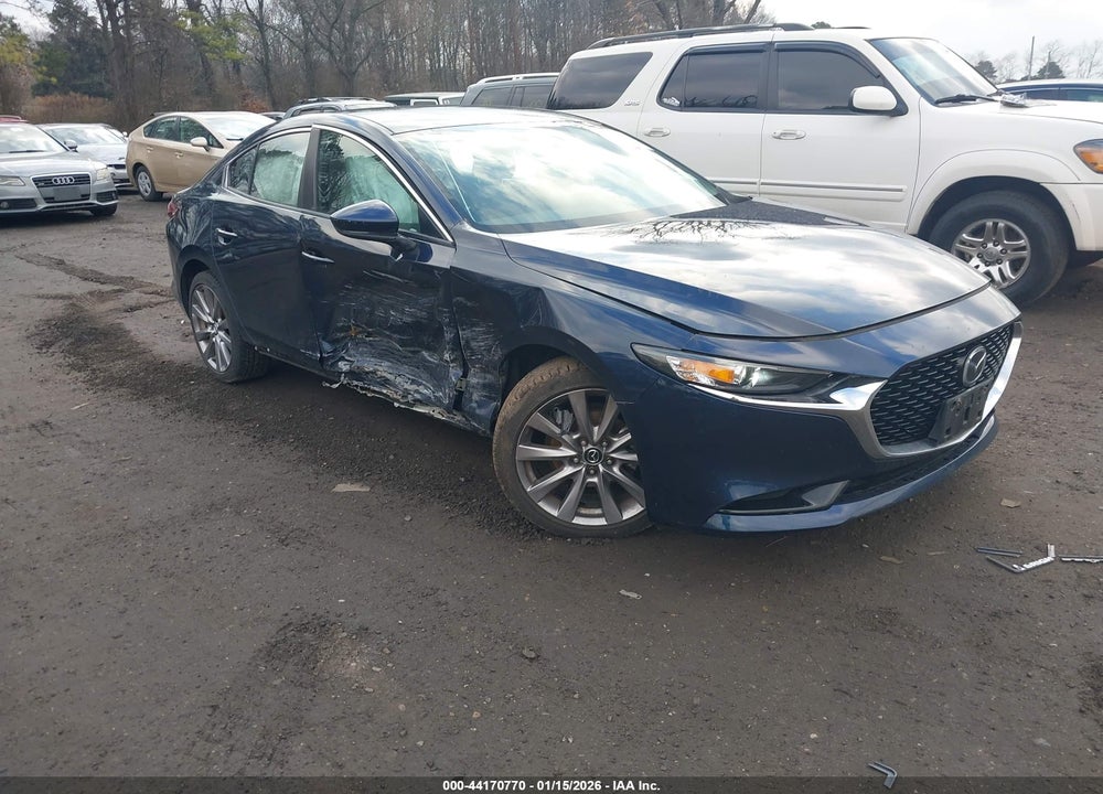 2019 MAZDA 3 PREFERRED PACKAGE VIN: 3MZBPADL9KM107611