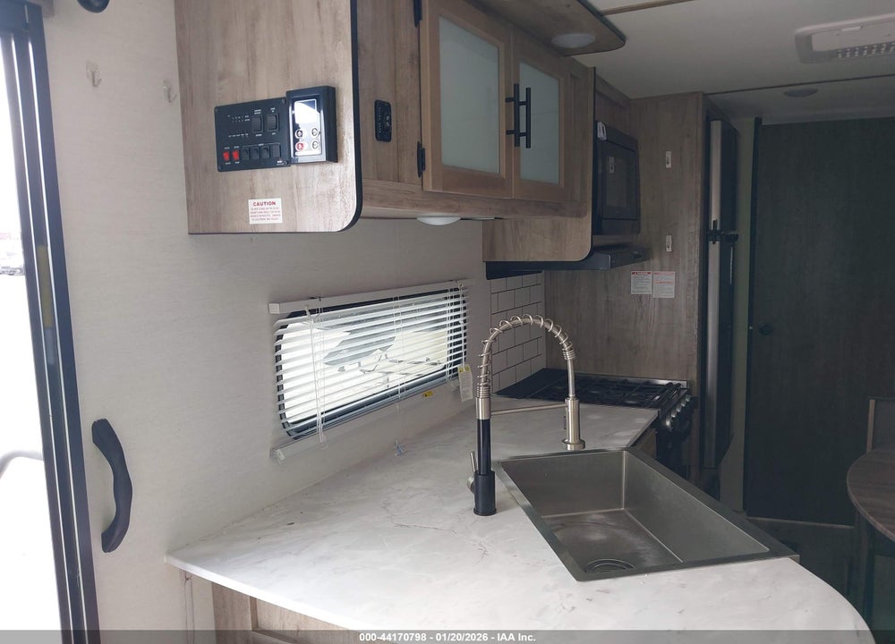 2024 GULFSTREAM KINGSPORT VIN: 1NL1G4026R1173841