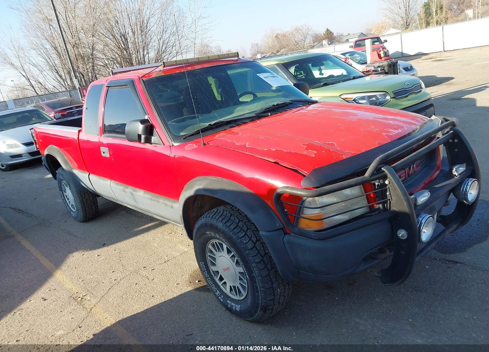 1999 GMC SONOMA SLS VIN: 1GTCT19X3X8531084