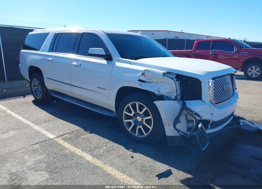 2015 GMC YUKON XL 1500 DENALI VIN: 1GKS1JKJXFR715006