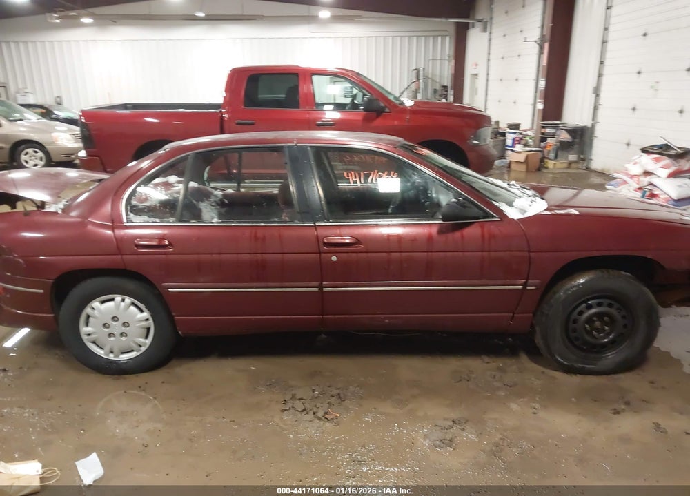 1996 CHEVROLET LUMINA VIN: 2G1WL52MXT1112224