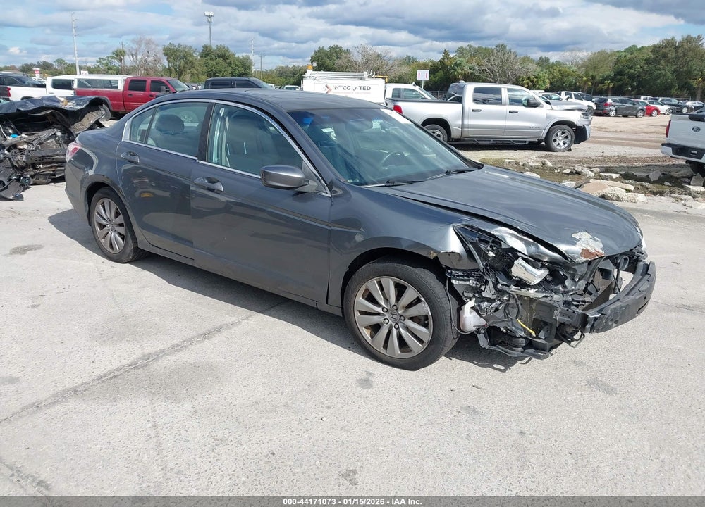 2012 HONDA ACCORD 2.4 EX-L VIN: 1HGCP2F83CA134874