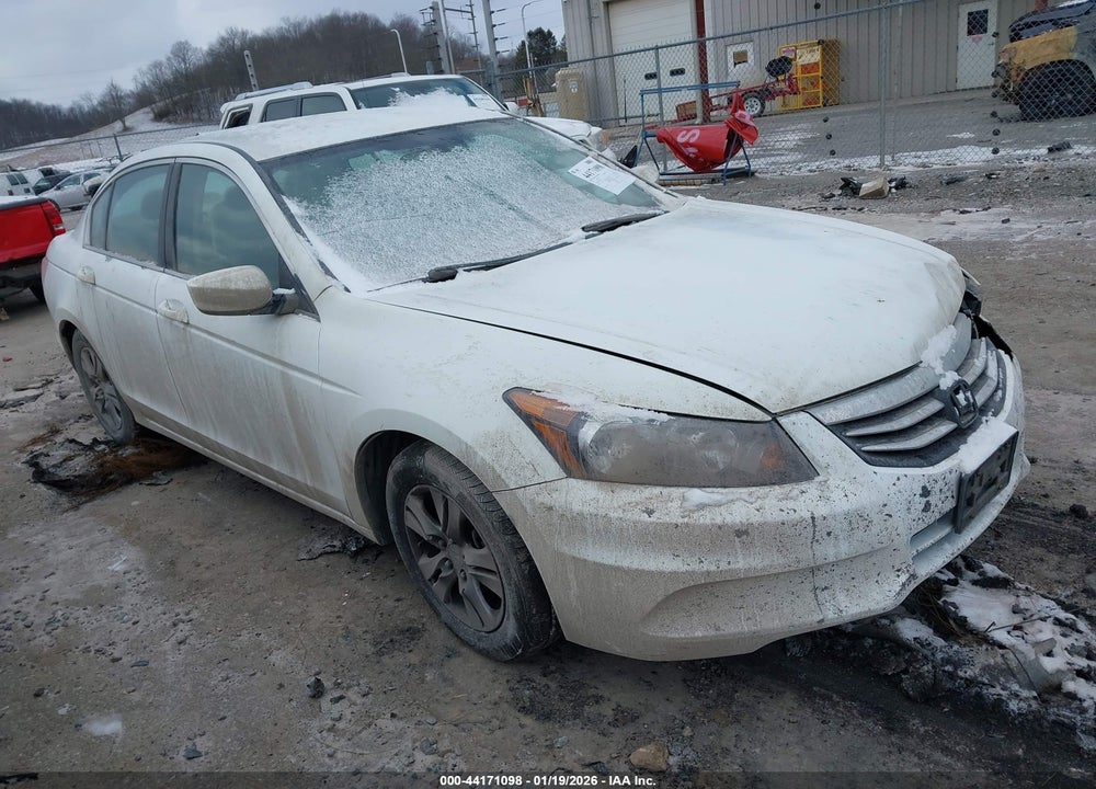 2011 HONDA ACCORD 2.4 LX-P VIN: 1HGCP2F43BA147510