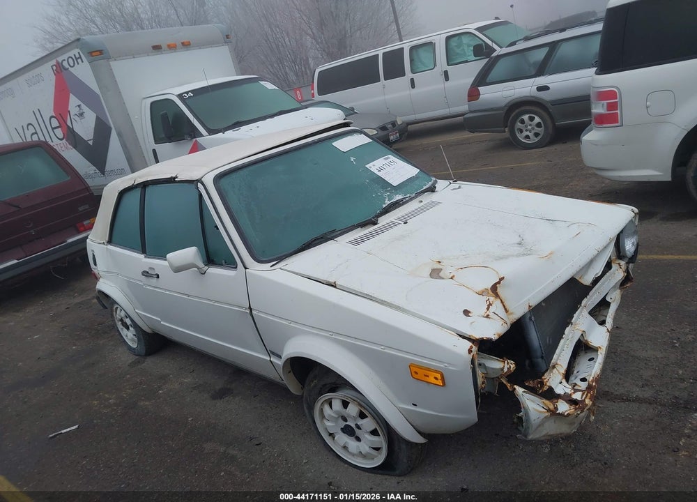 1983 VOLKSWAGEN RABBIT DELUXE VIN: WVWCA0159DK010136
