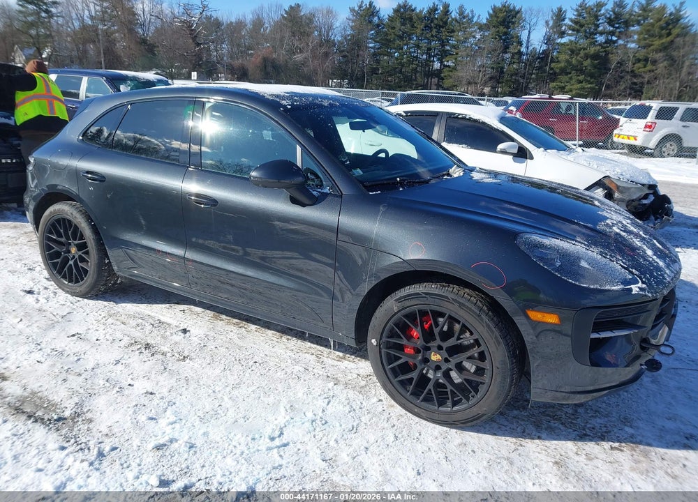 2021 PORSCHE MACAN GTS VIN: WP1AG2A52MLB50846