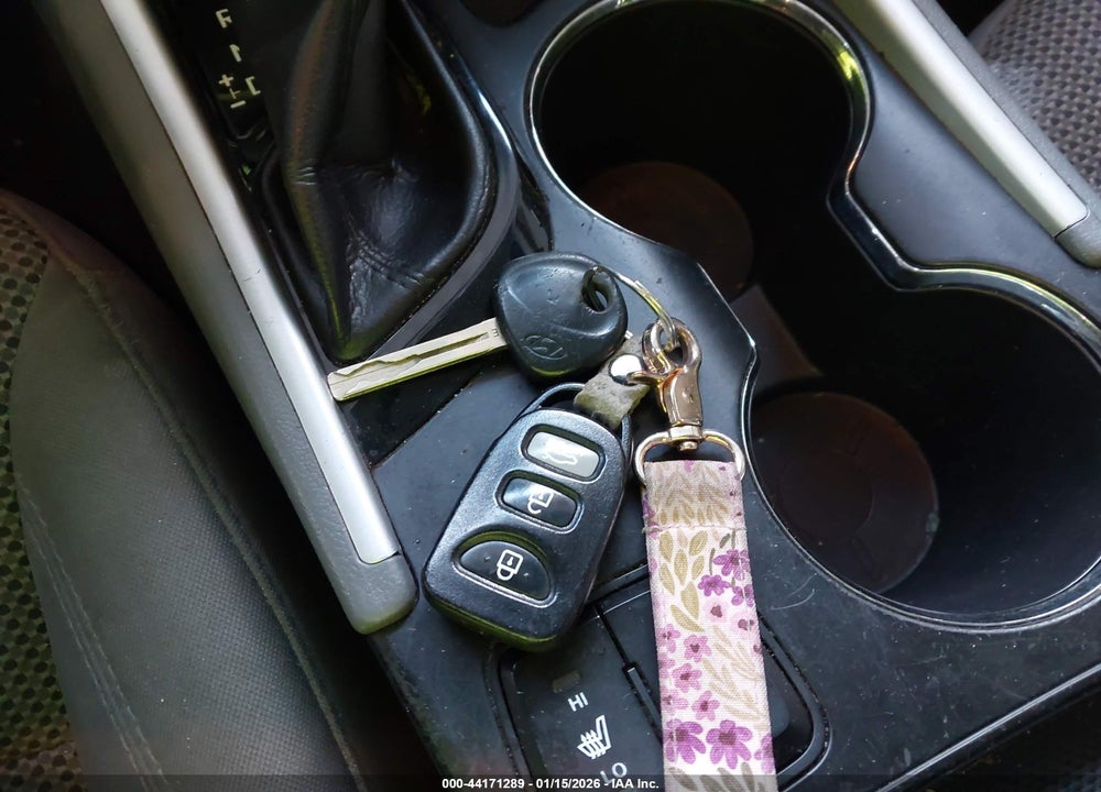 2013 HYUNDAI SONATA GLS VIN: 5NPEB4AC0DH780154
