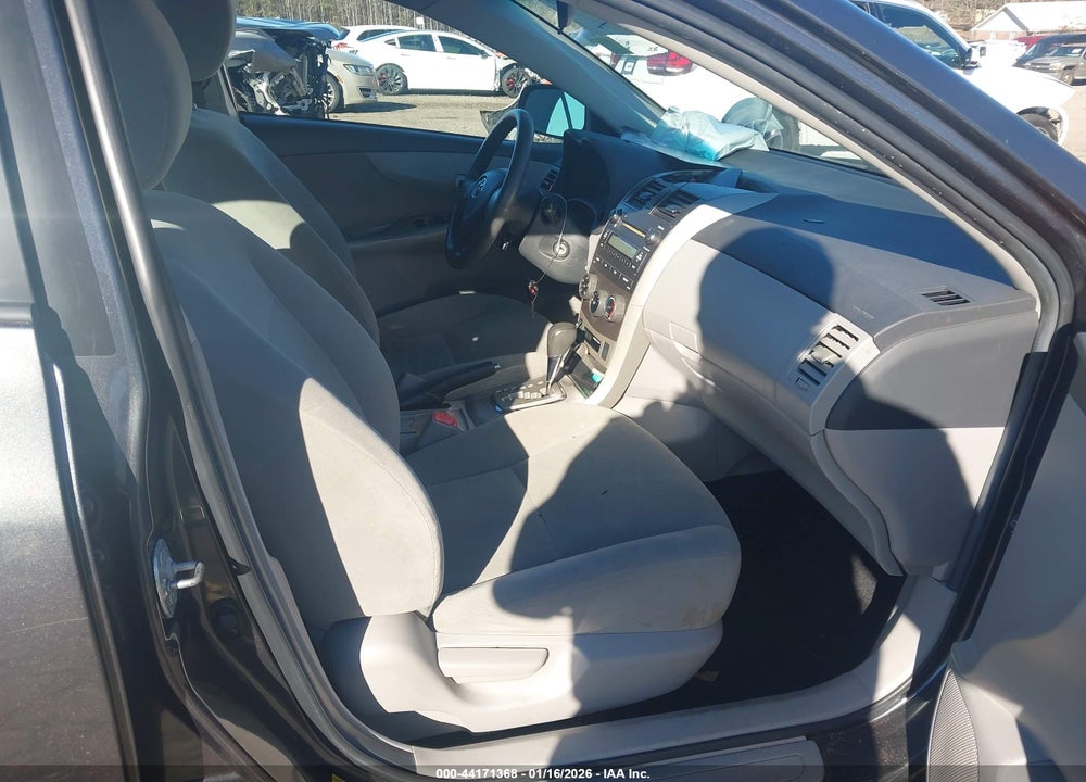 2011 TOYOTA COROLLA L/LE/S VIN: 2T1BU4EE4BC733735