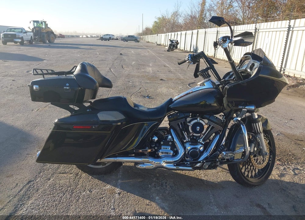 2016 HARLEY-DAVIDSON FLTRXS ROAD GLIDE SPECIAL VIN: 1HD1KTM10GB673872