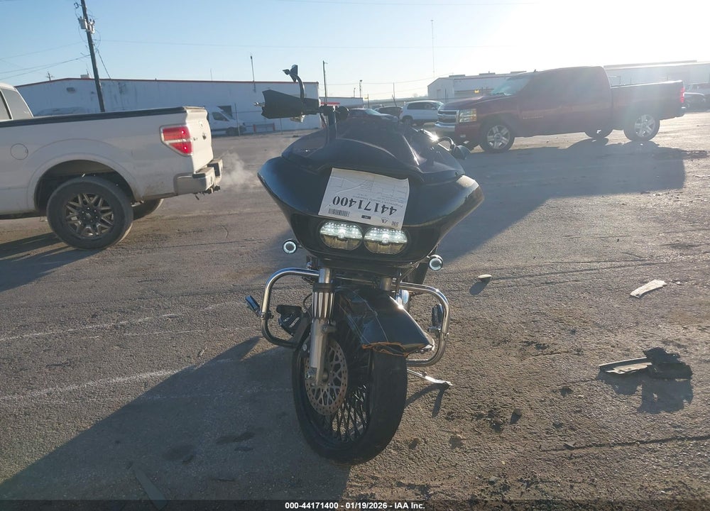 2016 HARLEY-DAVIDSON FLTRXS ROAD GLIDE SPECIAL VIN: 1HD1KTM10GB673872