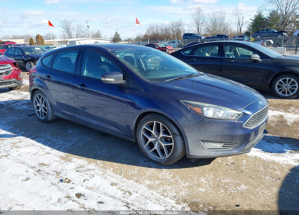 2017 FORD FOCUS SEL VIN: 1FADP3M21HL292610