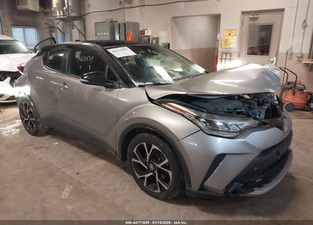 2020 TOYOTA C-HR XLE VIN: JTNKHMBX3L1085848