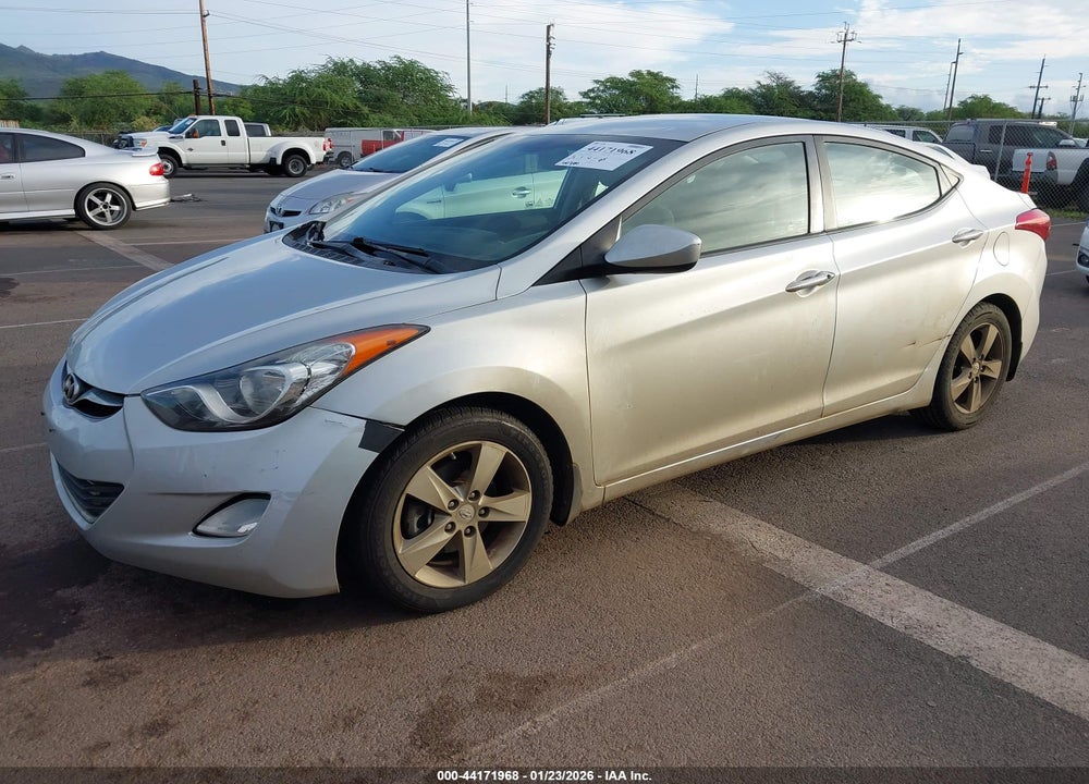2013 HYUNDAI ELANTRA GLS VIN: KMHDH4AE8DU649034