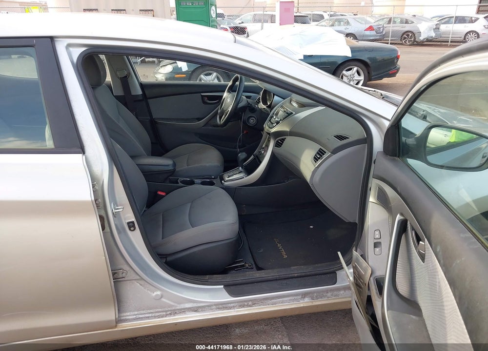 2013 HYUNDAI ELANTRA GLS VIN: KMHDH4AE8DU649034
