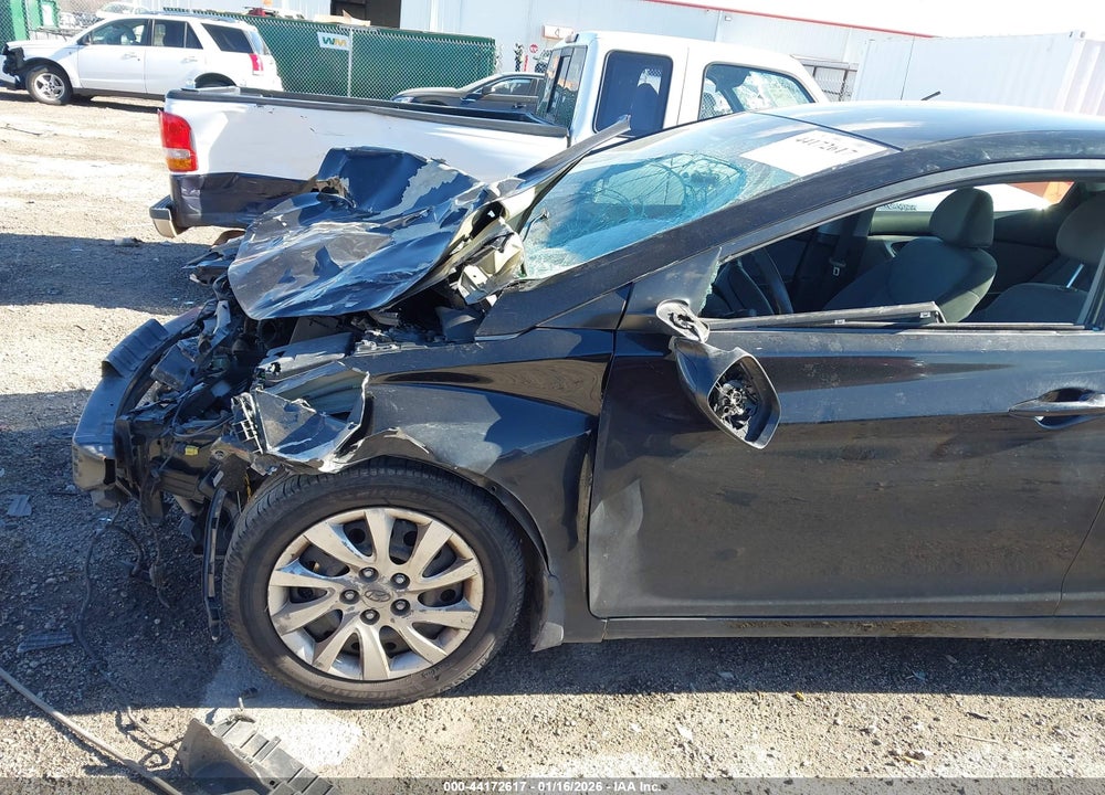 2012 HYUNDAI ELANTRA GLS (ULSAN PLANT) VIN: KMHDH4AE7CU417118